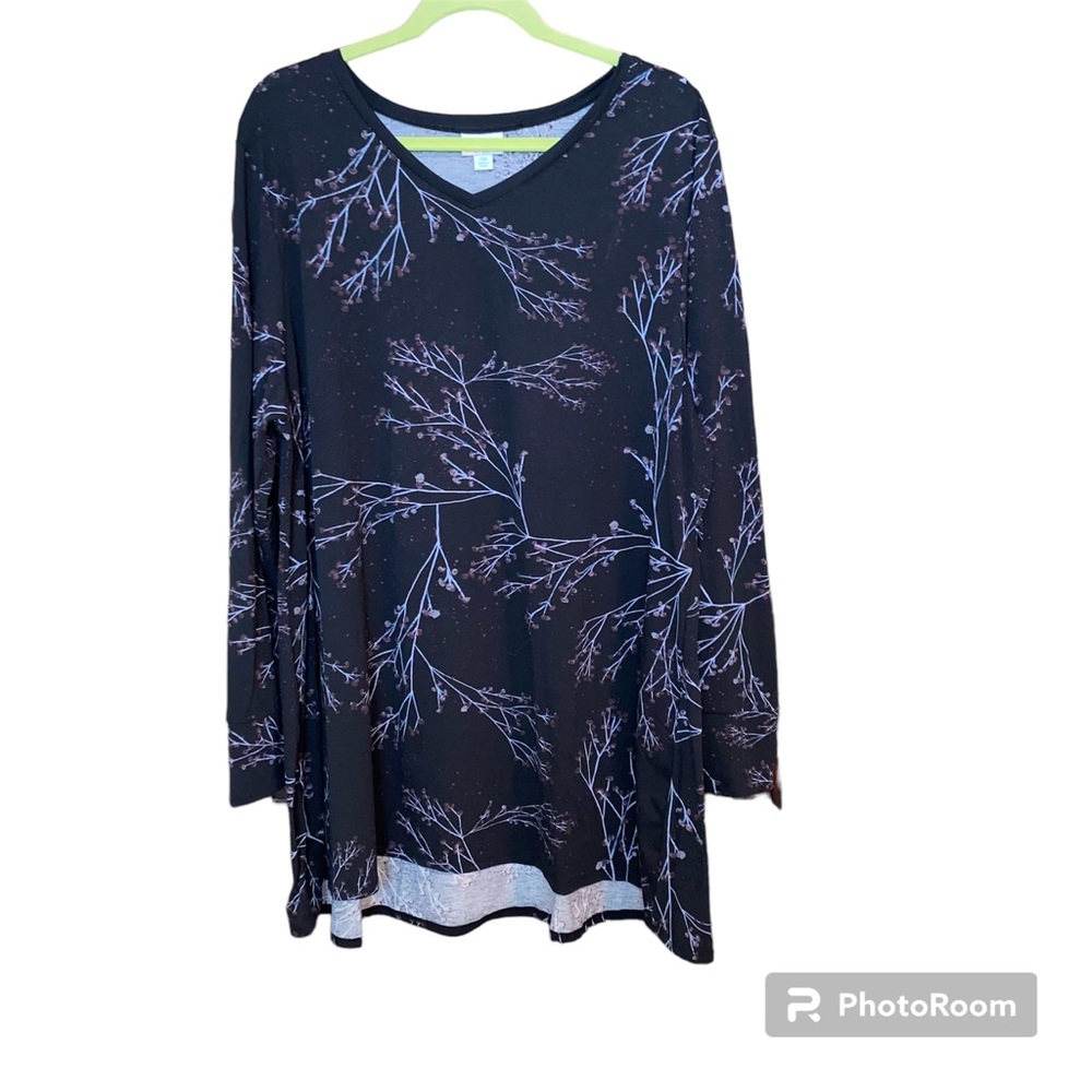 LuLaRoe Elizabeth tunic top - 2XL (22-24) - lightweight sweater material